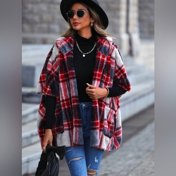 So Lovrie Jackets & Blazers - 💥Plaid Open Front Hooded Poncho Cape Fleece Jacket